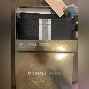 Micheal Kors belt bag rebundle